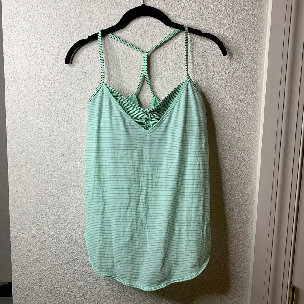 Lululemon Size 8 Work Out Top w/Bra